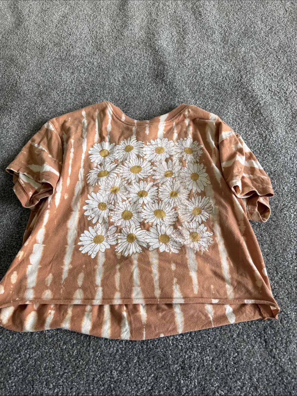 No Boundaries Rust Tie-Dye Daisy Print Crop Top